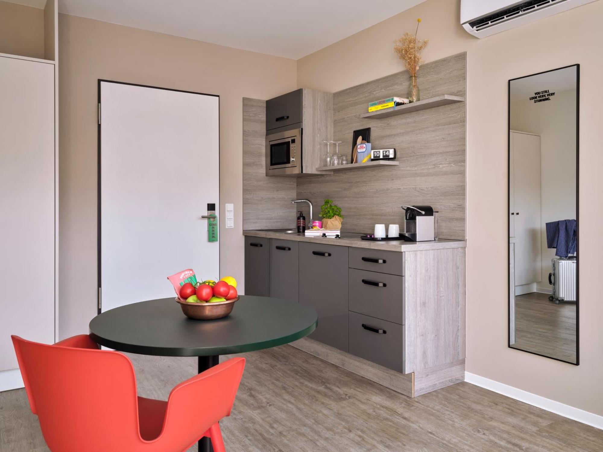 Stayery Cologne Suelz Екстериор снимка